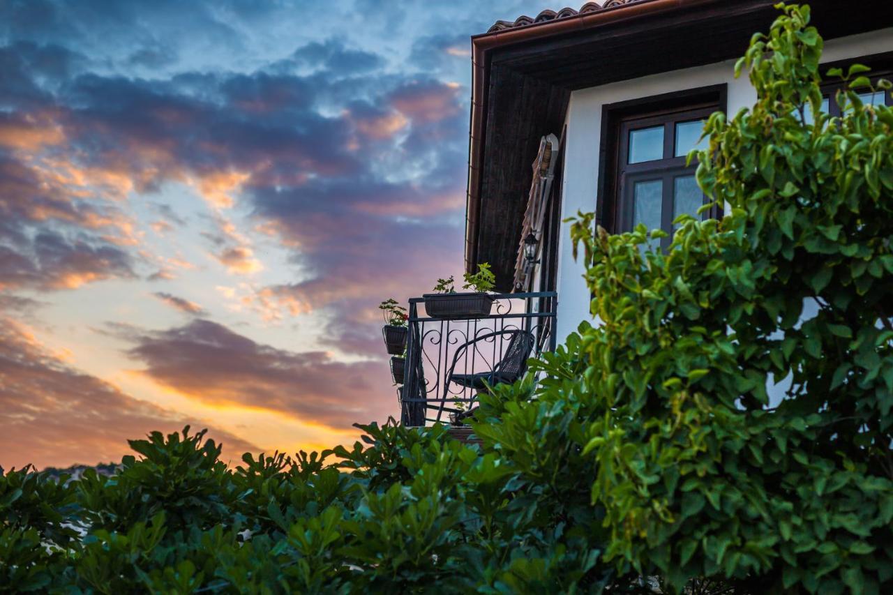 Apartment Zdravets, In The Heart Of The Old City فيليكو ترنوفو المظهر الخارجي الصورة